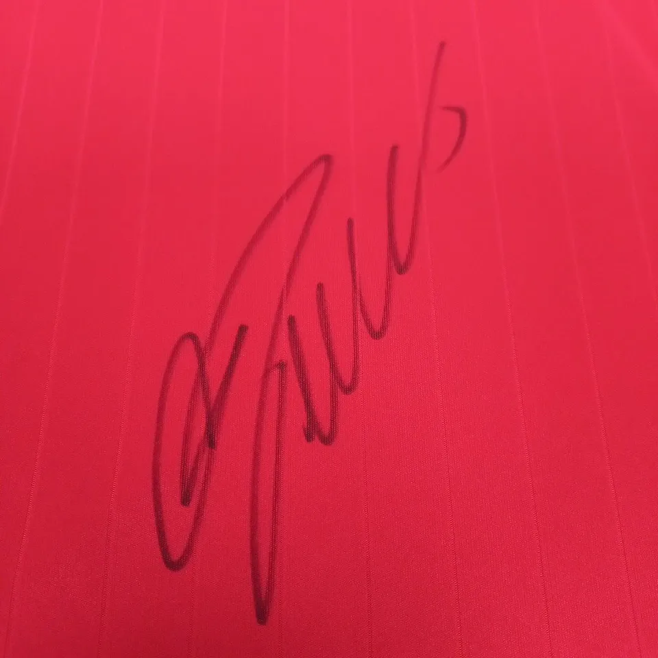 MANCHESTER UNOITED FC HOME SHIRT - SIGNED BY CRISTIANO RONALDO