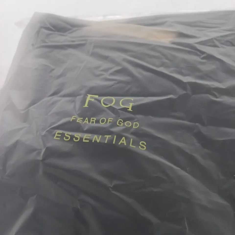 FEAR OF GOD ESSENTIALS HOODIE – BLACK, SIZE L