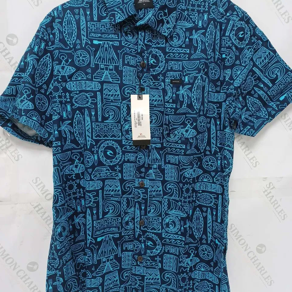 RIPCURL FIJI MENS MOTIFSBULA SHIRT IN NAVY/SKY BLUE - MEDIUM