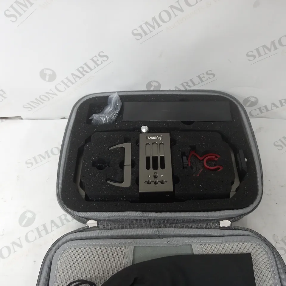SMALLRIG ALL IN ONE VIDEO KIT FOR SMARTPHONE CREATORS 