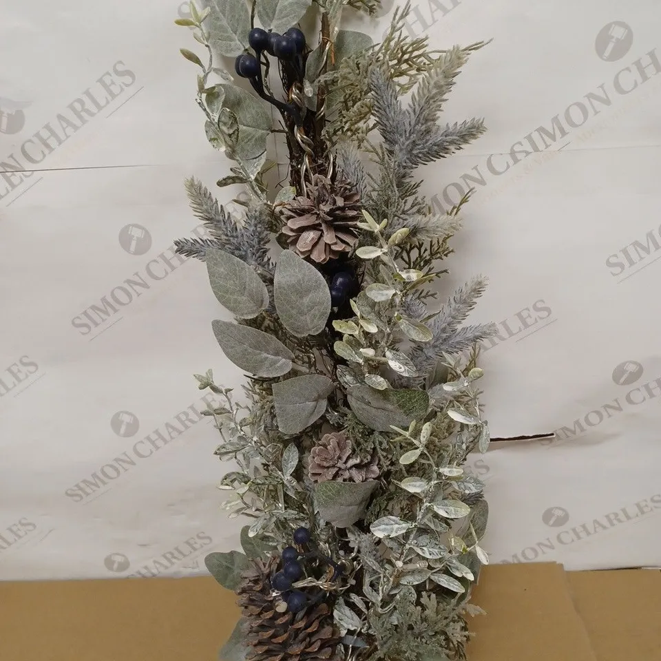70CM PRELIT TEARDROP WREATH
