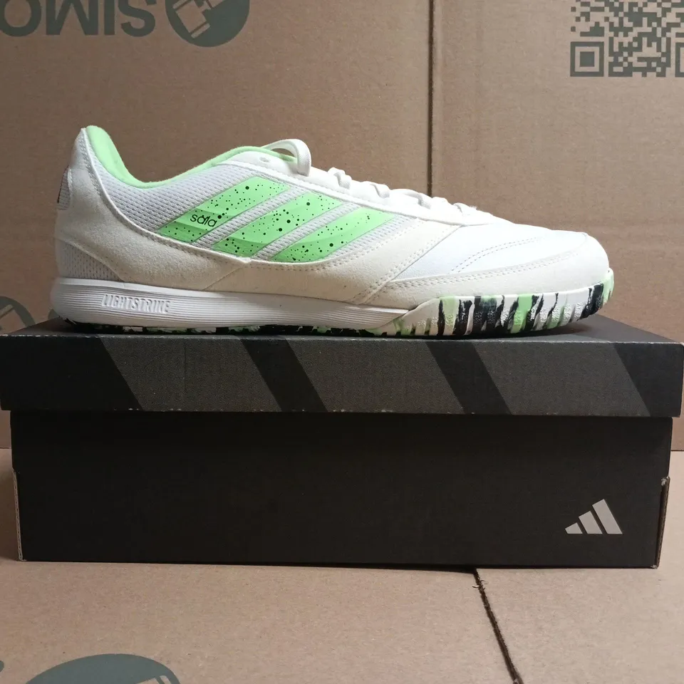 BOXED PAIR OF ADIDAS TOP SALA COMPETITIO TRAINERS IN WHITE/GREEN SIZE UK 9.5