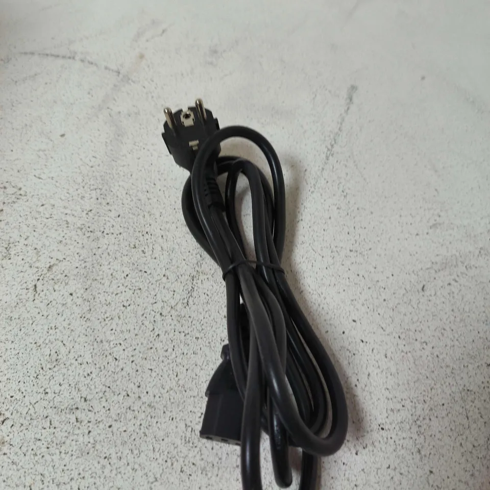 BOX OF APPROXIMATELY 100 X  2 PIN POWER LEADS 