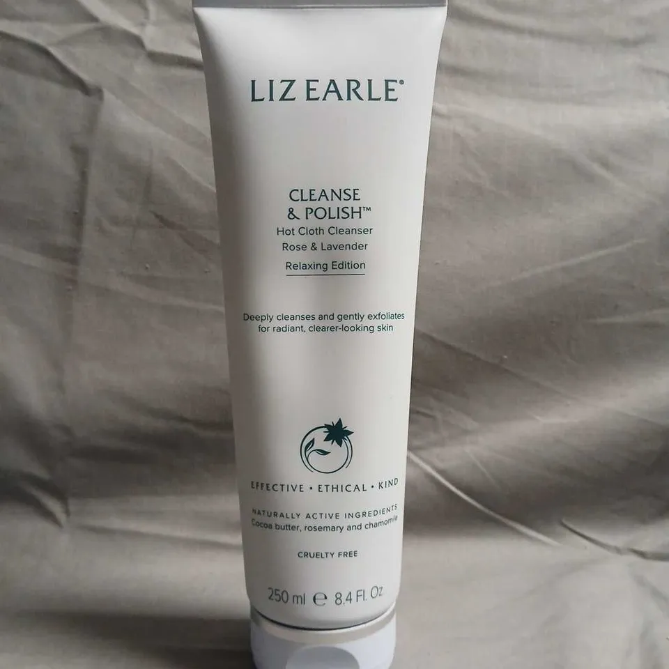 LIZ EARLE CLEANSE & POLISH HOT CLOTH CLEANSER – ROSE & LAVENDER, RELAXING EDITION (250 ML)