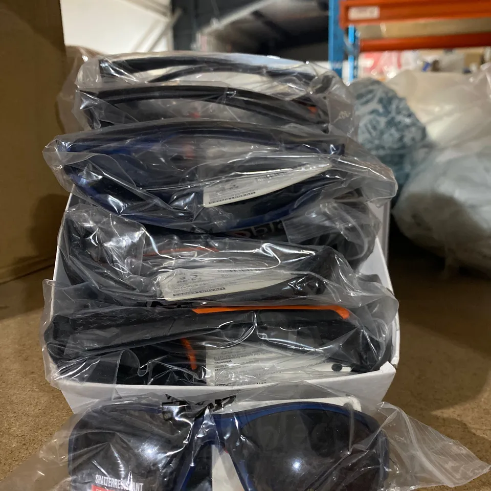 4 BOXES OF BRAND NEW PAIRS OF SUNGLASSES
