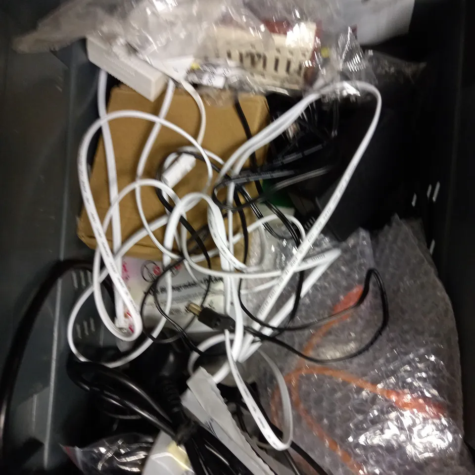 BOX OF APPROXIMATELY 20 ASSORTED ELECTRICAL ITEMS TO INCLUDE ETHERNET CABLES, SKY REMOTES, OPTICAL MICE ETC 