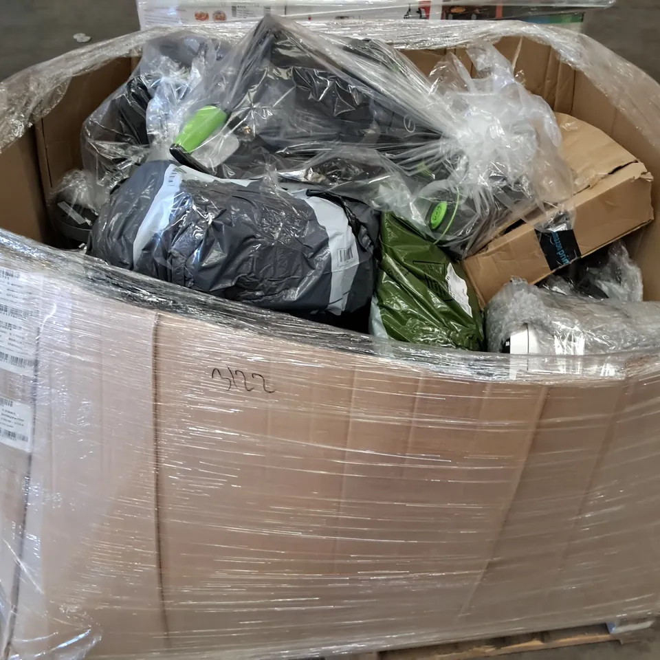 PALLET OF APPROXIMATELY 17 UNPROCESSED RAW RETURN HOUSEHOLD AND ELECTRICAL GOODS TO INCLUDE;