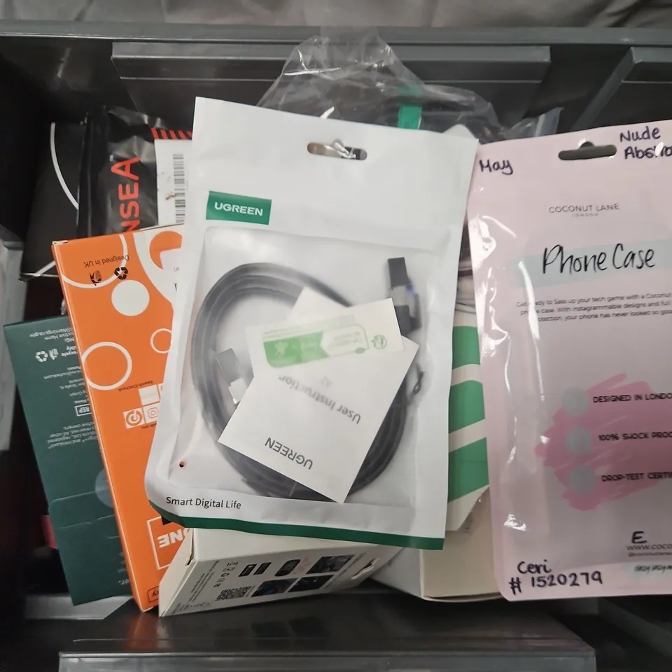 APPROXIMATELY 15 ASSORTED ELECTRICAL PRODUCTS TO INCLUDE GOOGLE 45W PLUG, NITECORE NB PLUS, TEMPERED GLASS SCREEN PROTECTORS, ETC