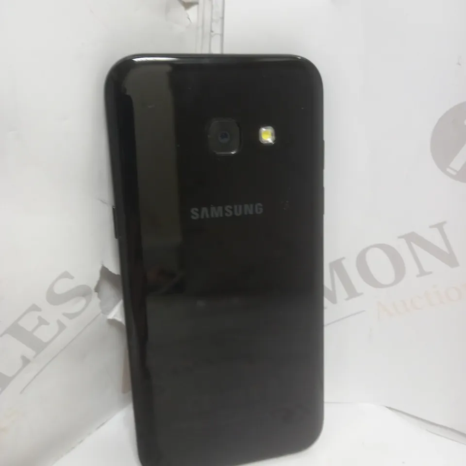 SAMSUNG GALAXY A3 SMARTPHONE