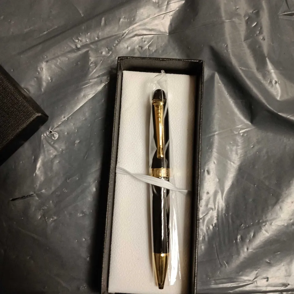 GAMAGES LONDON PEN – BLACK WITH GOLD TRIM