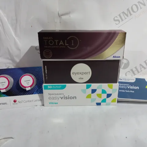 BOX OF APPROX 15 ASSORTED VISION CARE ITEMS TO INCLUDE - SPECSAVERS EASY VISION CONTACT LENSES -EYE EXPERT VIBE CONTACT LENSES - DAILIES TOTAL 1 CONTACT LENSES ECT