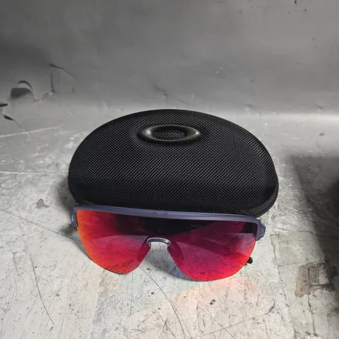 BOXED PAIR OF OAKLEY PRIZM ROAD GLASSES