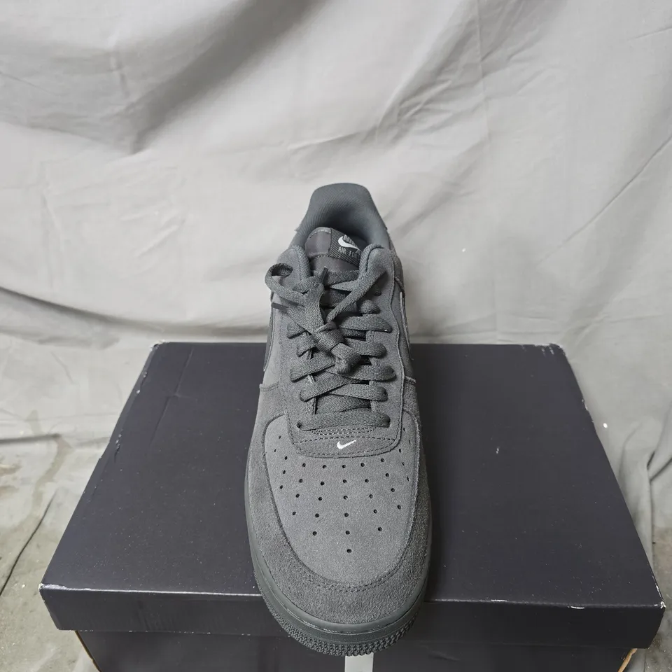 NIKE AIR FORCE 1 GREY SUEDE SNEAKERS – MEN'S (UK SIZE 13)