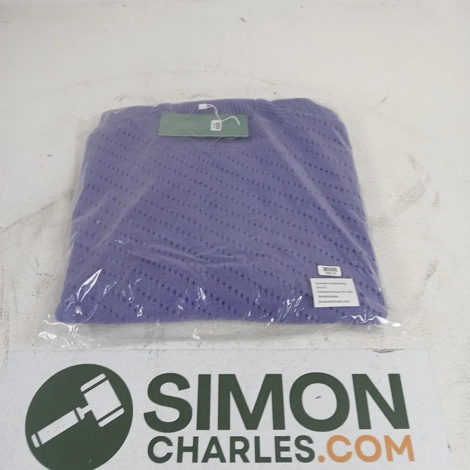 BOX OF APPROXIMATELY 20 LA MAREY KNITTED JUMPERS PURPLE SIZE L