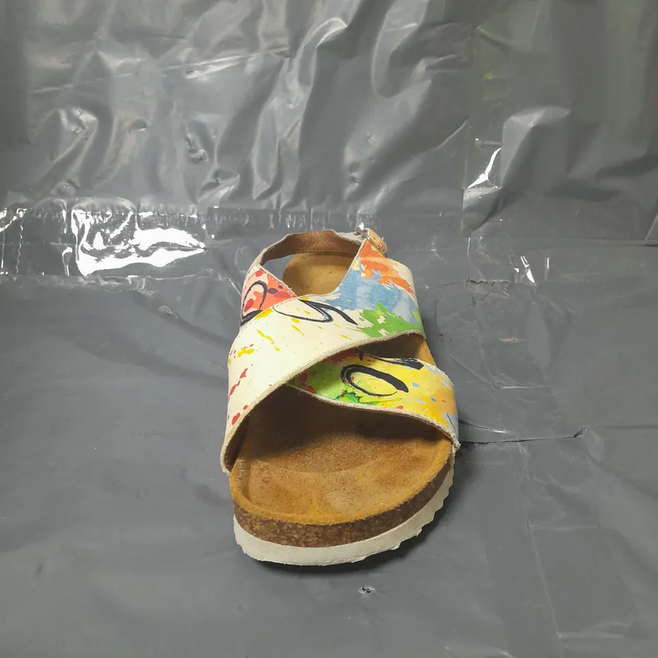 ADESSO EMMIE CROSS STRAP SANDALS YELLOW MULTI SIZE 6