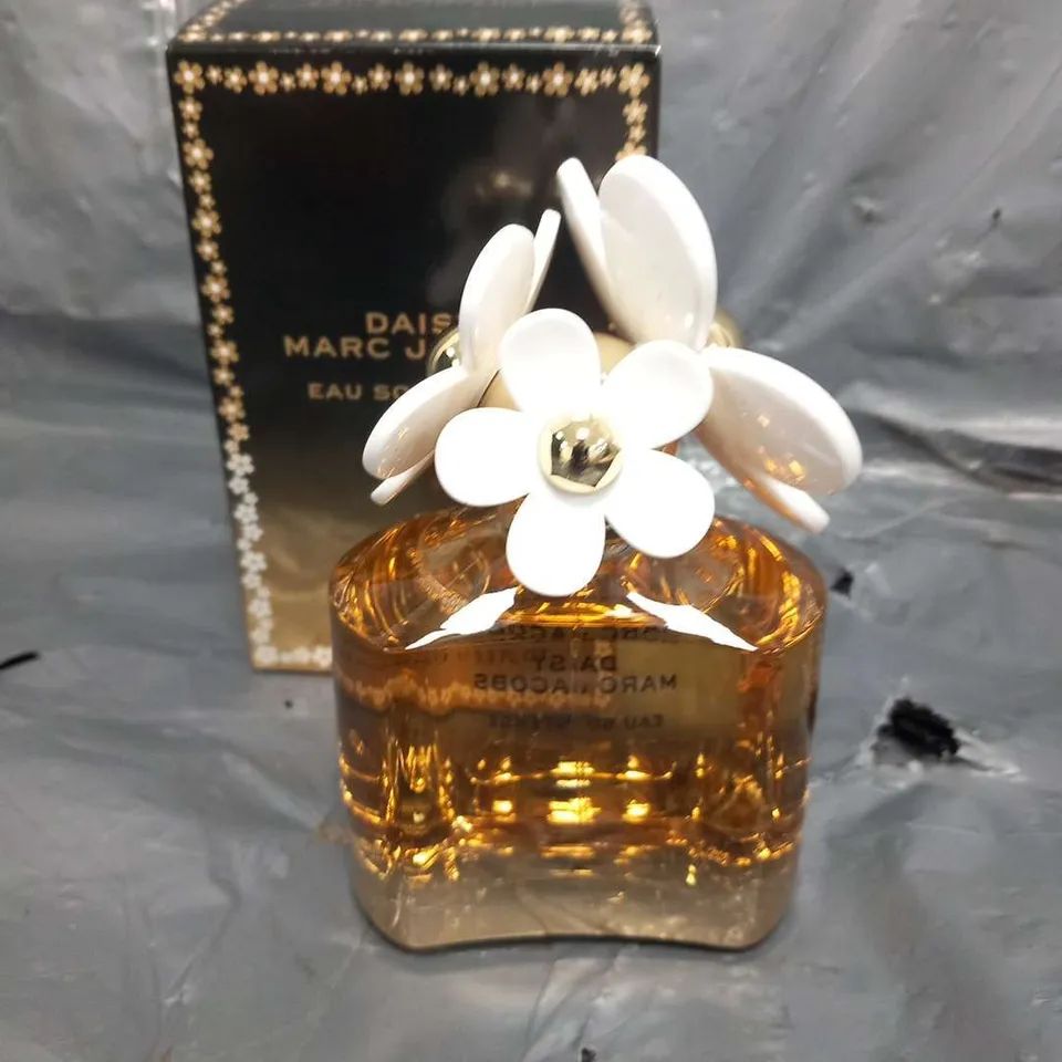 BOXED DAISY MARC JACOBS EAU SO INTENSE EAU DE PARFUM 100ML 