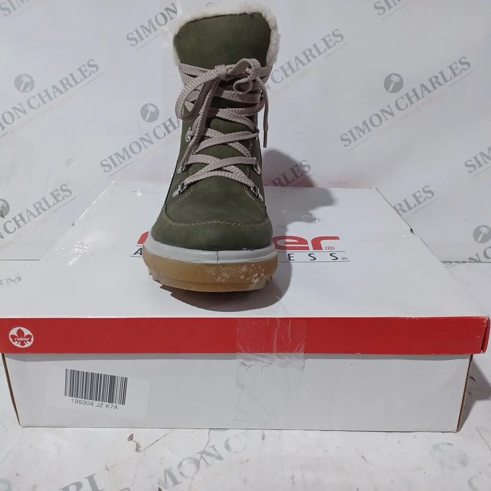 BOXED PAIR OF RIEKER WARM HIKING BOOTS, KHAKI - SIZE 7.5