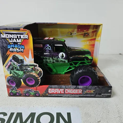 GRAVE DIGGER RC MONSTER TRUCK – BOXED (MONSTER JAM)