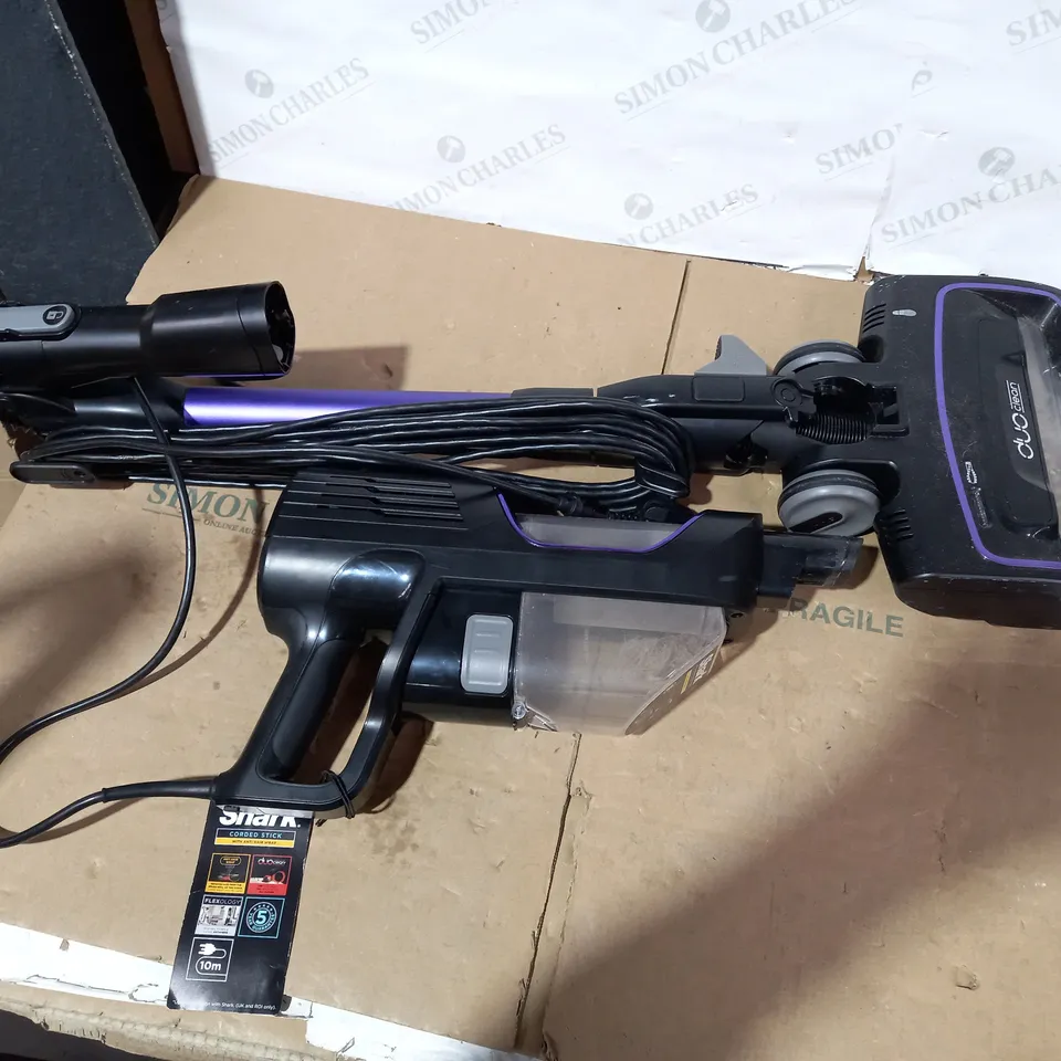 SHARK CORDED DUOCLEAN VACUUM CLEANER 