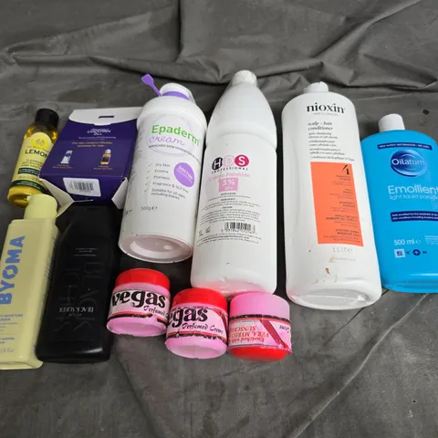 APPROXIMATELY 12 ASSORTED HEALTH & BEAUTY PRODUCTS TO INCLUDE BYOMA CLEANSER, LEMON HAND SANITISER, AND EPADERM CREAM ETC.