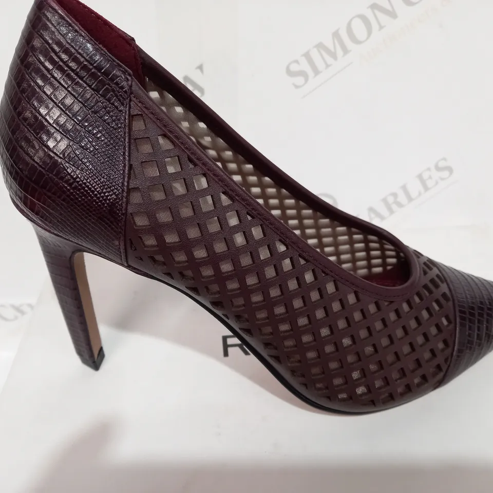 BOXED REISS CLOVER LIZARD STYLE POMEGRANATE COLOURED HEELS - SIZE 6