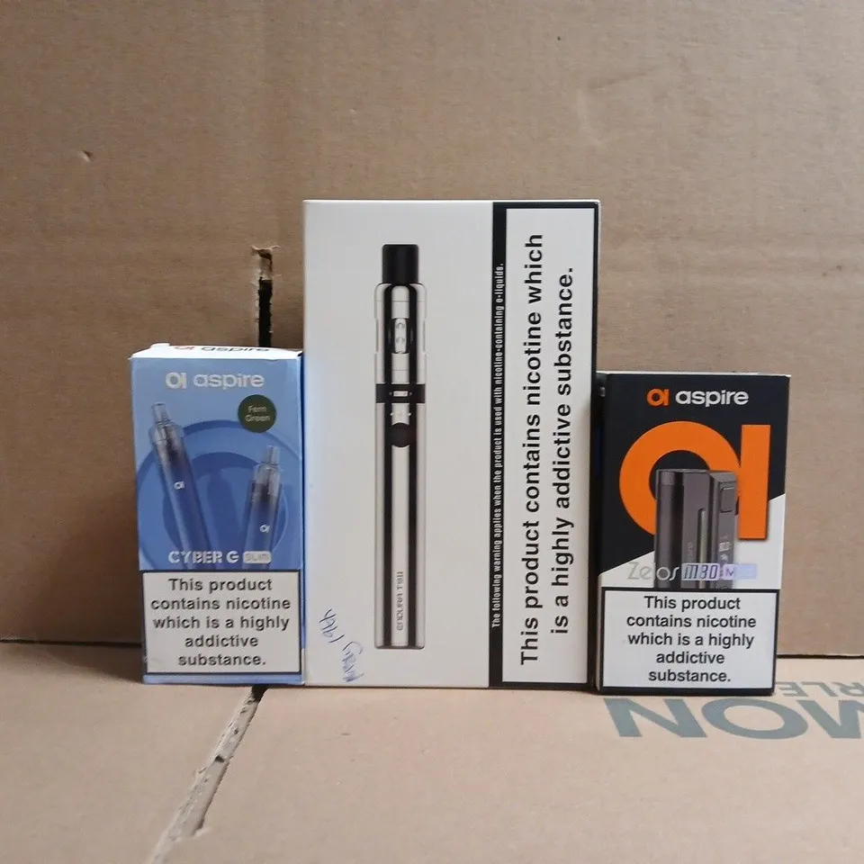 APPROXIAMTELY 30 ASSORTED VAPING PRODUCTS TO INCLUDE ASPIRE, INNOKIN, ETC - COLLECTION ONLY