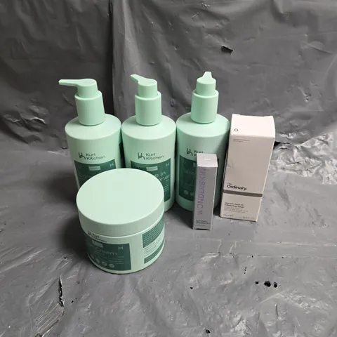 APPROXIMATEY 20 ASSORTED HEALTH AND BEAUTY PRODUCTS TO INCLUDE - KURL KITCHEN HAIR CARE - WONDERSKIN PLUMPING GLOSS - THE ORDINARY EXFOLIATING TONER - ETC