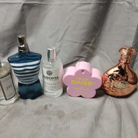 APPROXIMATELY TEN ASSORTED UNBOXED FRAGRANCES TO INCLUDE; JEAN PAUL GAULTIER, NYLA, DAISE AND THE SCENT RESERVE