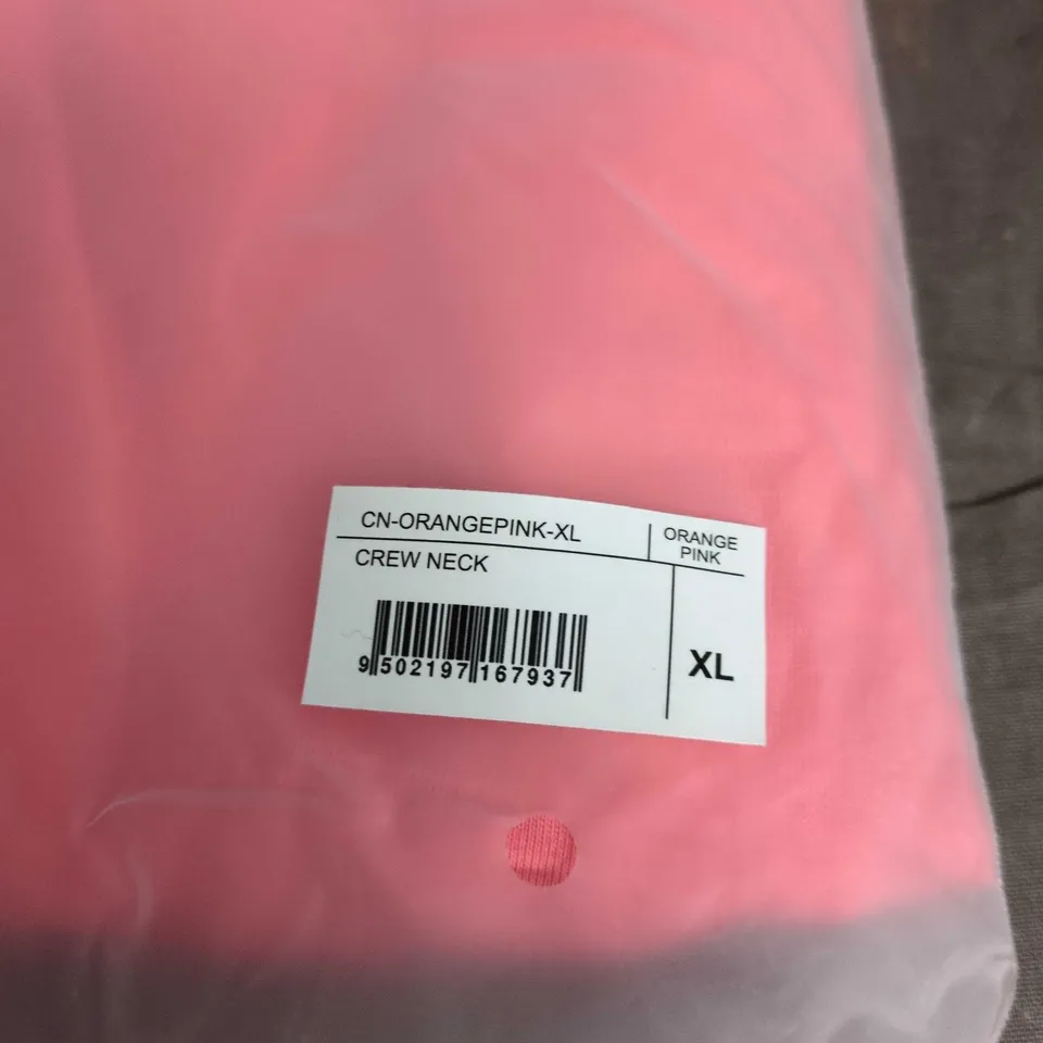 BUILT DIFFERENT CREW NECK TOP IN ORANGE/PINK – SIZE XL