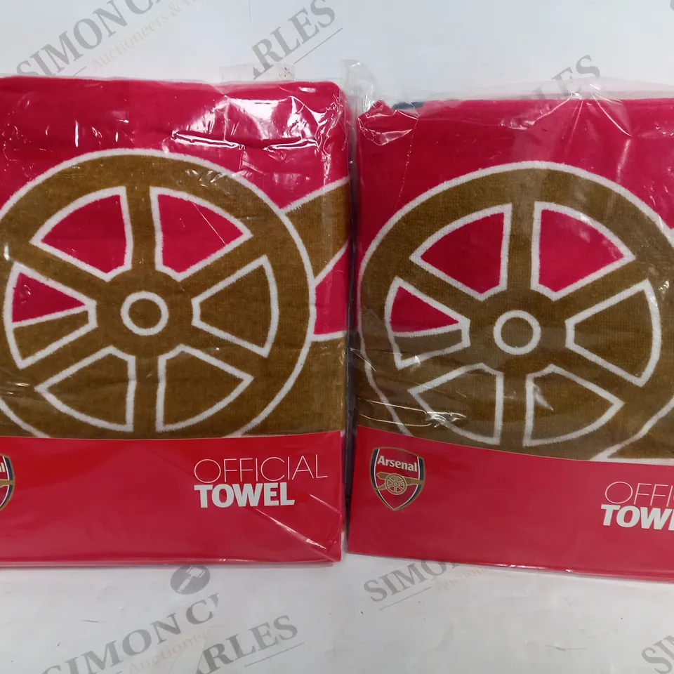 PAIR OF ARSENAL OFFICIALLY LICENSED PULSE BEACH TOWELS