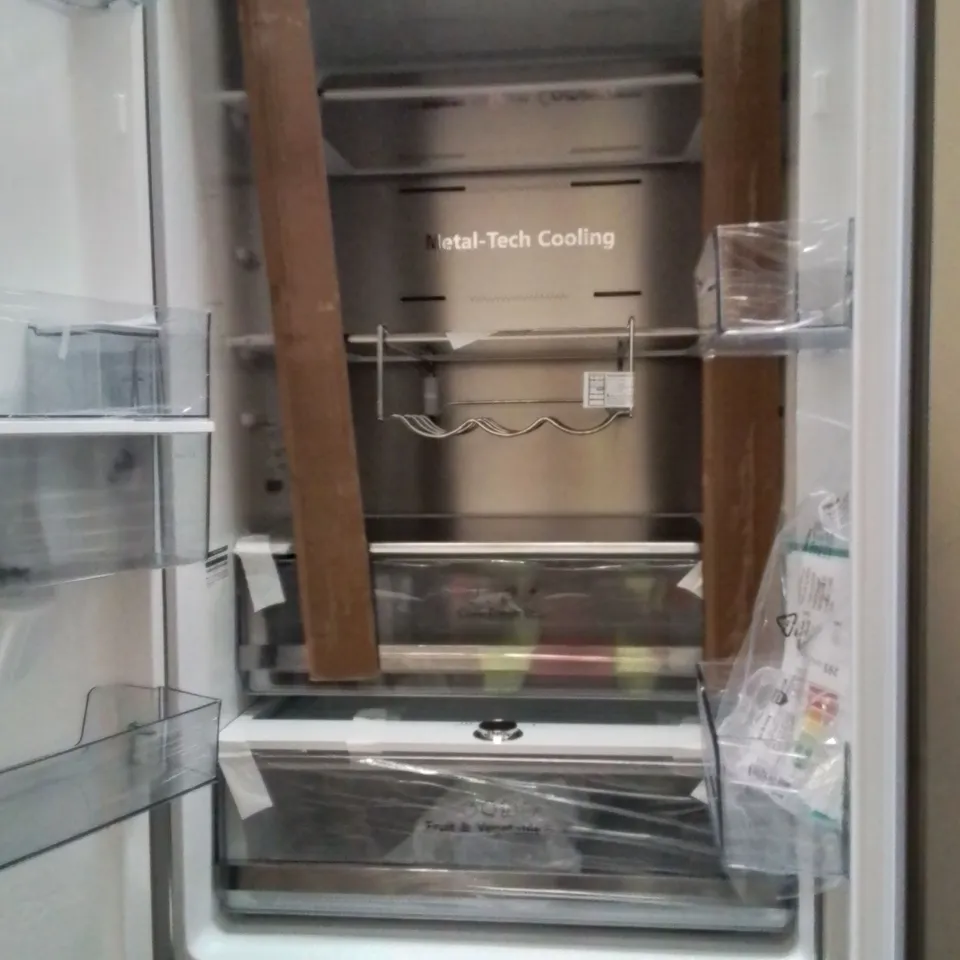 BOXED HISENSE RF632N4WIE AMERICAN FRIDGE FREEZER, STAINLESS STEEL, E RATED