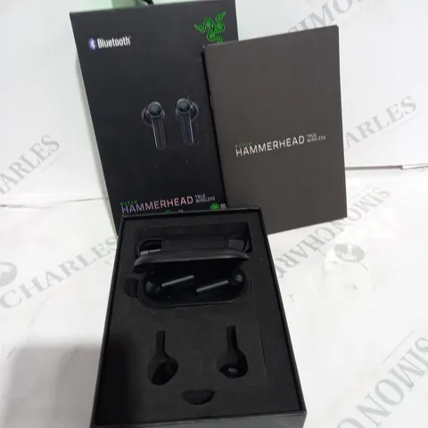 BOXED RAZER HAMMERHEAD TRUE WIRELESS EARPHONES