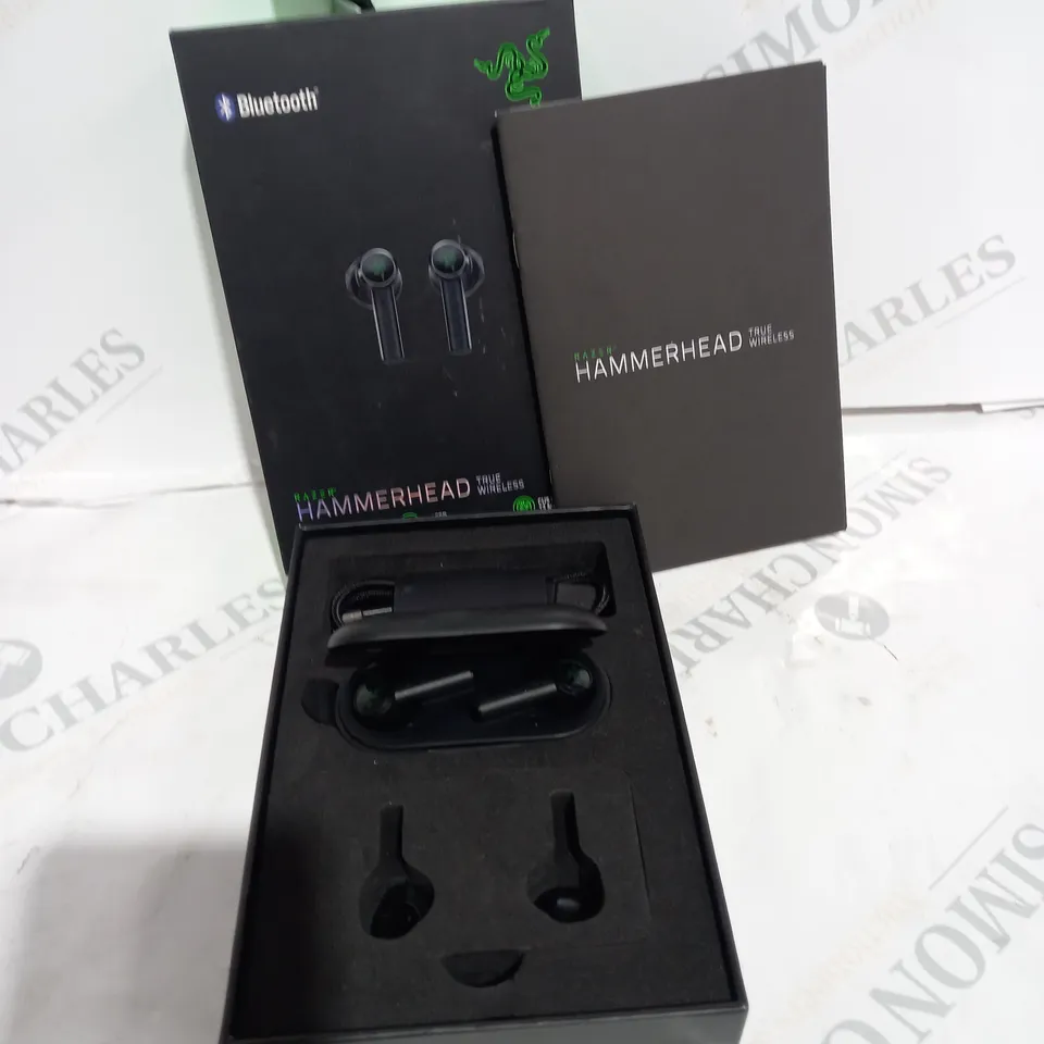BOXED RAZER HAMMERHEAD TRUE WIRELESS EARPHONES 