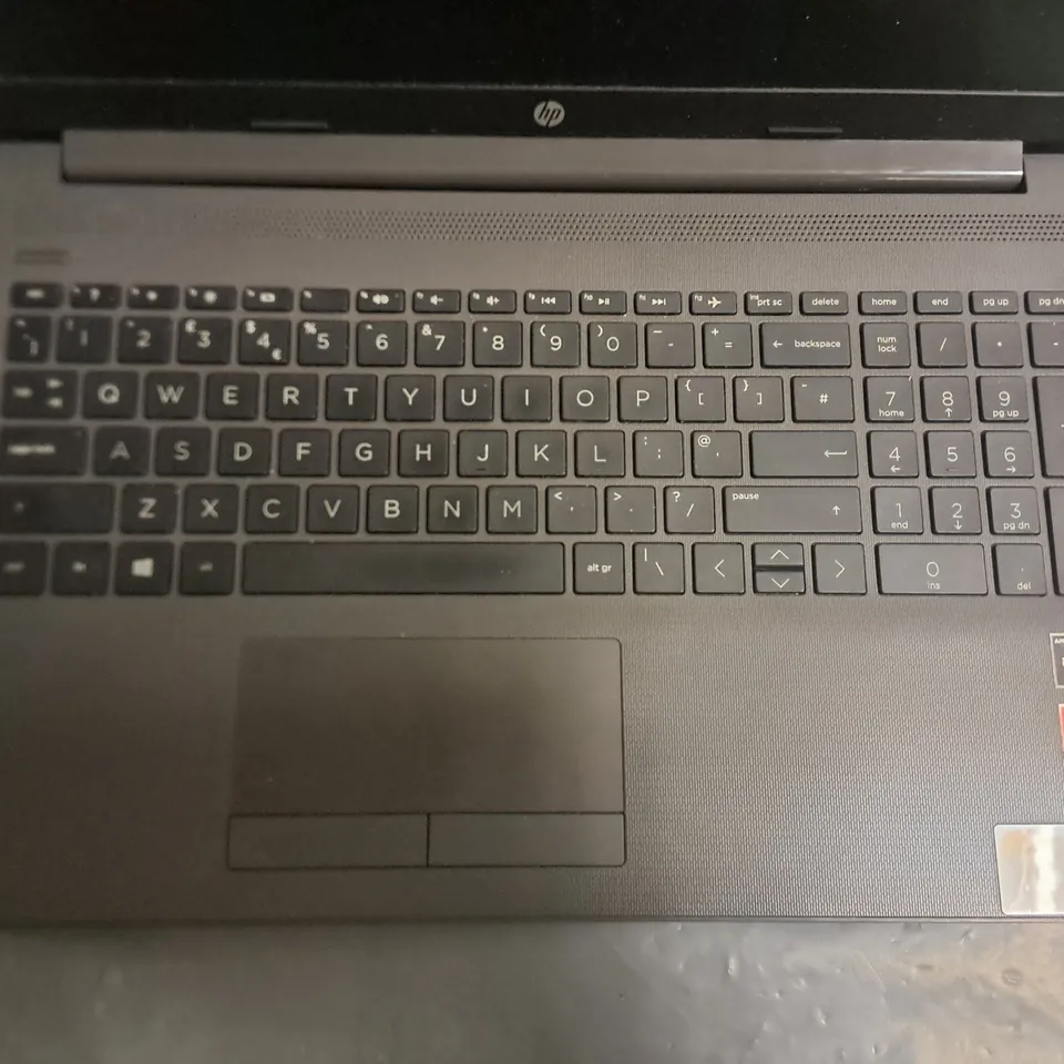 UNBOXED HP AMD RYZEN 5 LAPTOP IN GREY