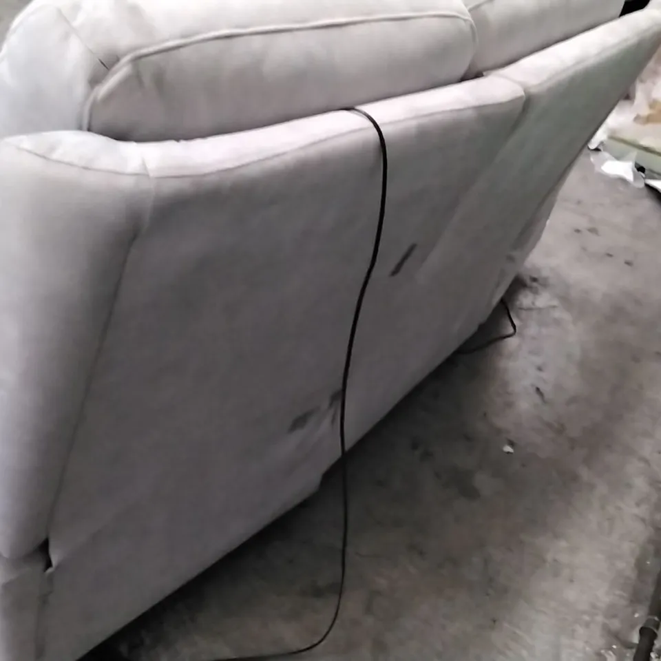 QUALITY BRITISH DESIGNER G PLAN MANUFACTURED KINGSBURY 3 SEATER CURVED ELECTRIC RECLINER DBL SOFA - STINGRAY PLATINUM SUEDE