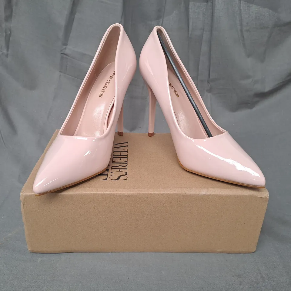 BOXED PAIR OF WHERES THAT FROM POINTED TOE HIGH HEEL SHOES IN PINK EU SIZE 39