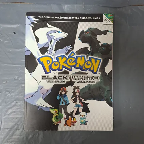 POKEMON BLACK/WHITE VERSION OFFICIAL STRATEGY GUIDE VOLUME 1