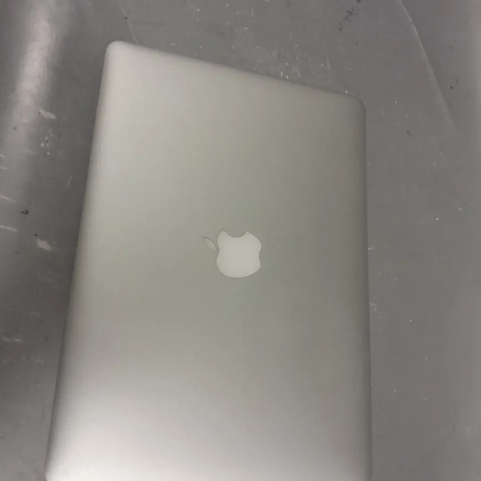 APPLE MACBOOK AIR MODEL A1466