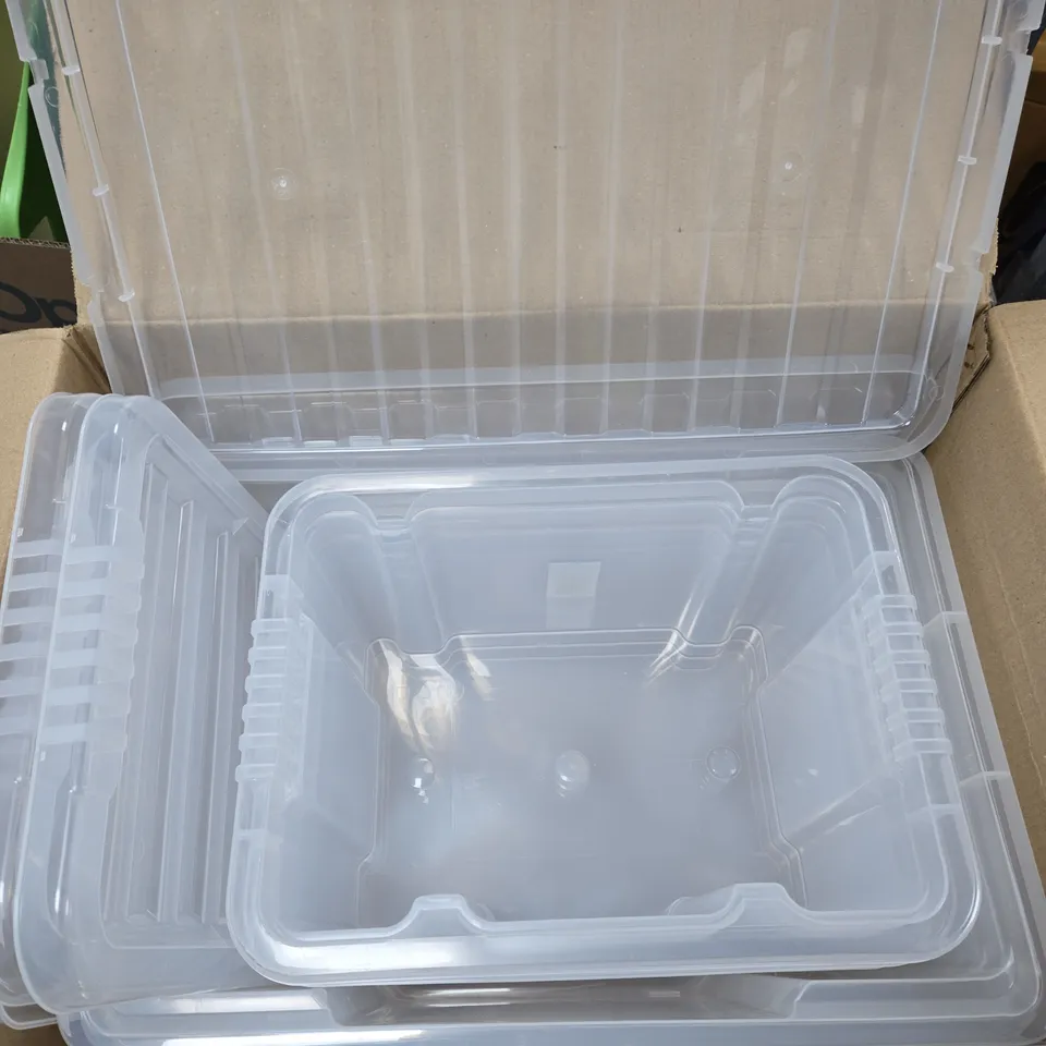 LOT OF APPROXIMATELY 6 CLEAR PLASTIC STORAGE BOXES WITH LIDS - 3 X LARGE AND 3 X SMALL