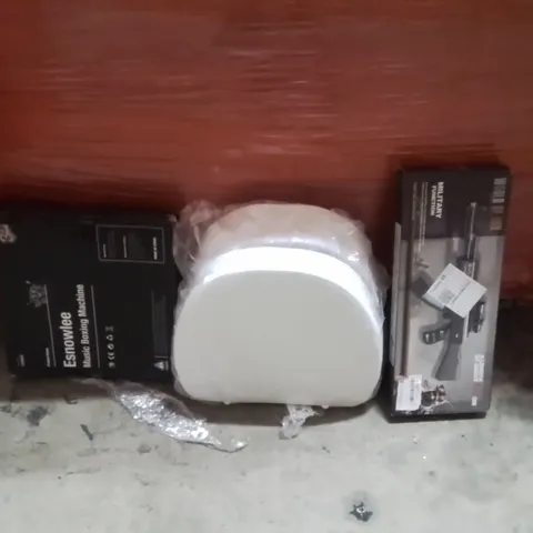 PALLET OF ASSORTED ITEMS INCLUDING:MUSIC BOXING MACHINE,TOILET SEAT,KIDS MILITARY GUN
