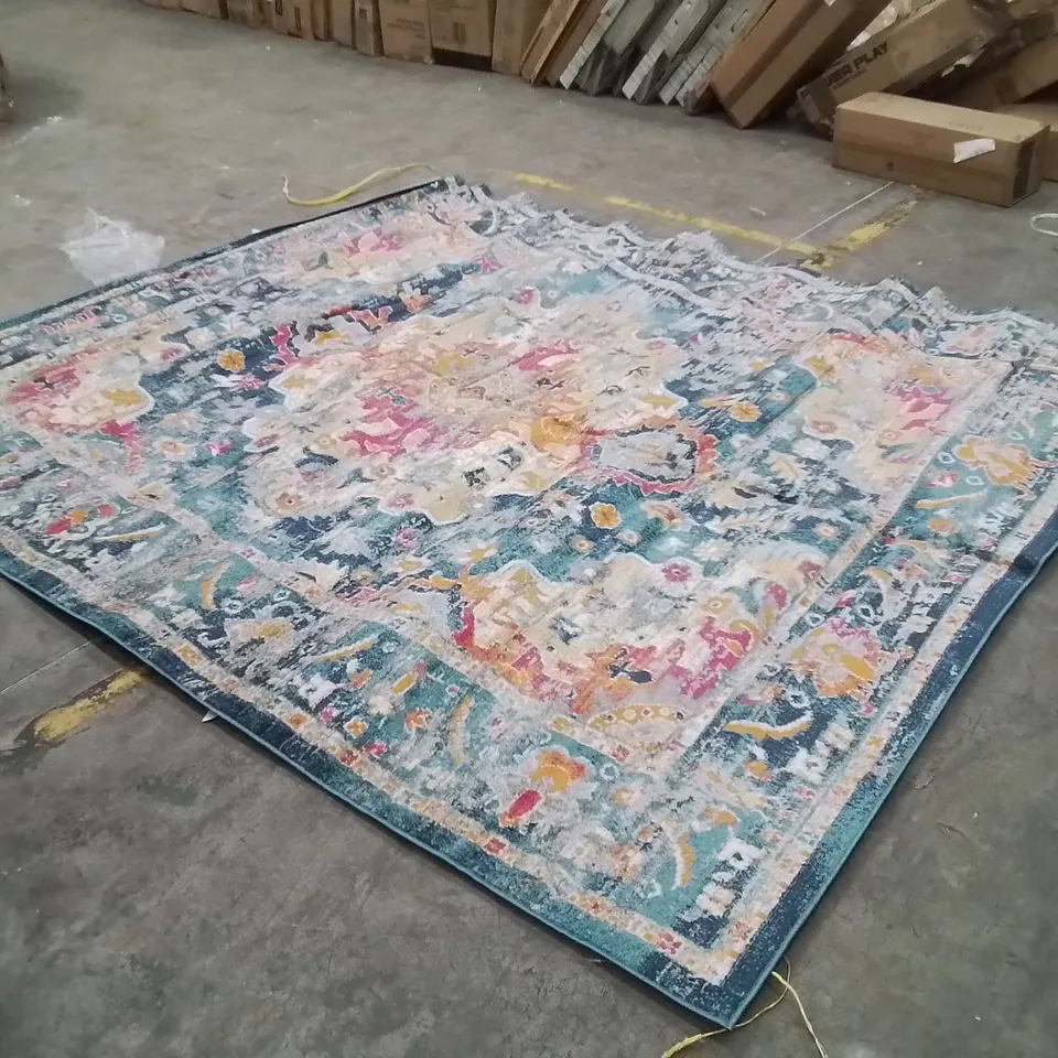 QUALITY DESIGNER AREA RUG - APPROXIMATELY 305X245CM