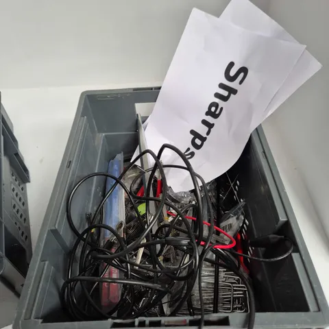 TOTE OF APPROXIMATELY 8 ASSORTED ITEMS TO INCLUDE: SEALY 6-24V AUTO PROBE 