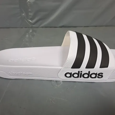 PAIR OF ADIDAS ADILETTE SHOWER SLIDES IN WHITE/BLACK - UK 10
