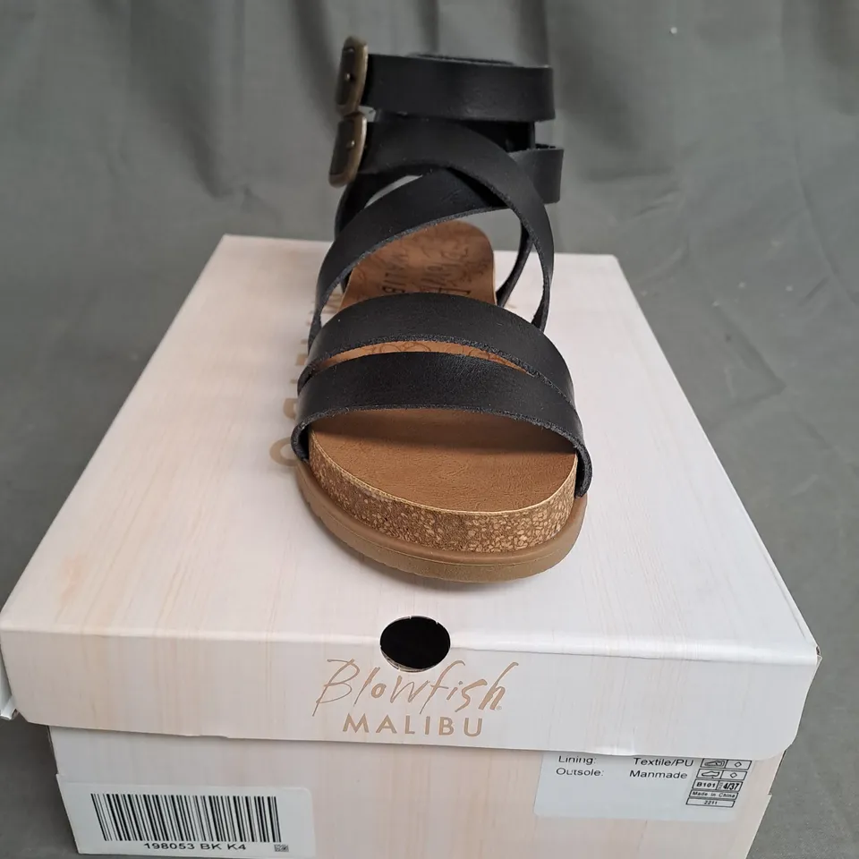 BOXED PAIR OF BLOWFISH MALIBU BLACK SANDALS SIZE 4 