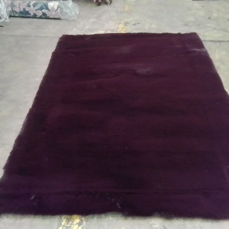 QUALITY DESIGNER AREA RUG - APPROXIMATELY 168x123cm