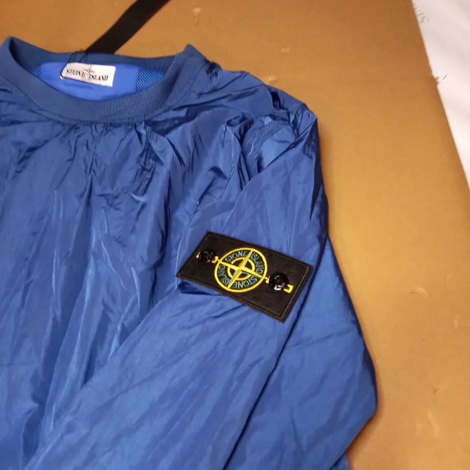 MENS STONE ISLAND MATCHING JACKET AND SHORTS SIZE L