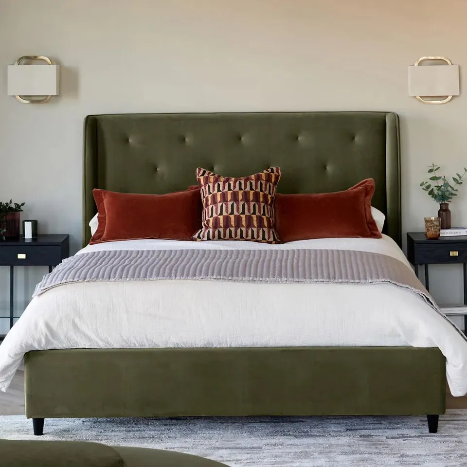 BOXED DANETTI LENORA OLIVE GREEN VELVET SUPER KING SIZE OTTOMAN STORAGE BED (3 BOXES)