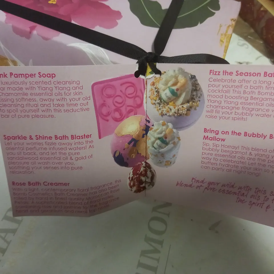 WILD AT HEART BATH BOMBS SET OF 5