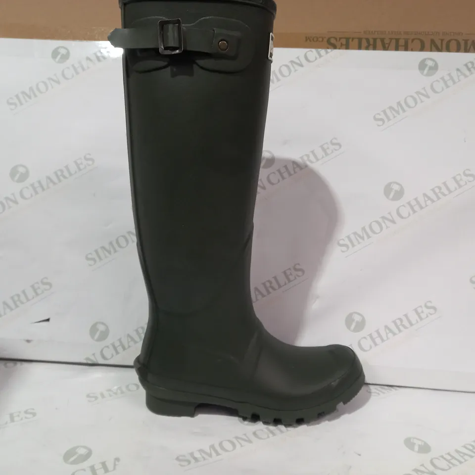 BOXED PAIR OF BARBOUR BEDE WELLIES IN GREEN UK SIZE 3