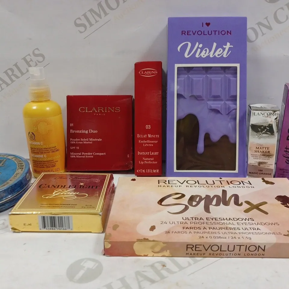 BOX OF APPROX 10 ASSORTED BEAUTY PRODUCT TO INCLUDE CLARINS BRONZING DUO, REVOLUTION X SOPH EYESHADOW PALETTE, LANCOME LIQUID LIPSTICK #MAGIC ORANGE, ETC 